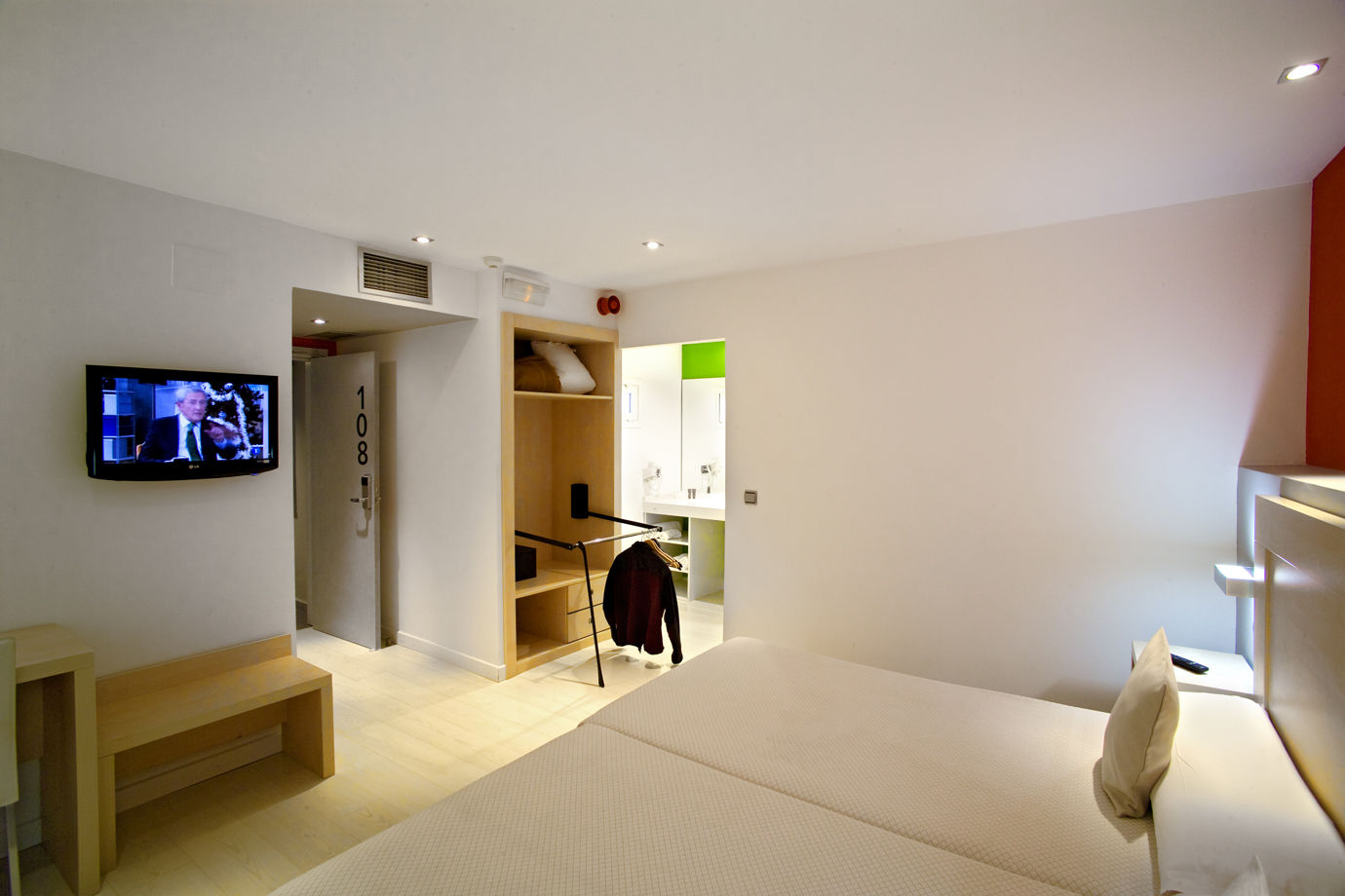 Hotel Europa Хаэн Экстерьер фото
